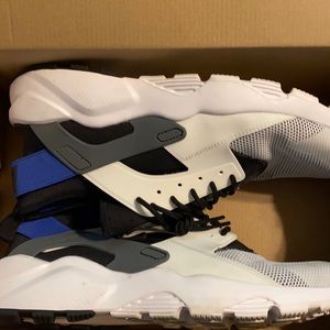Nike air huarache. Size 12.5